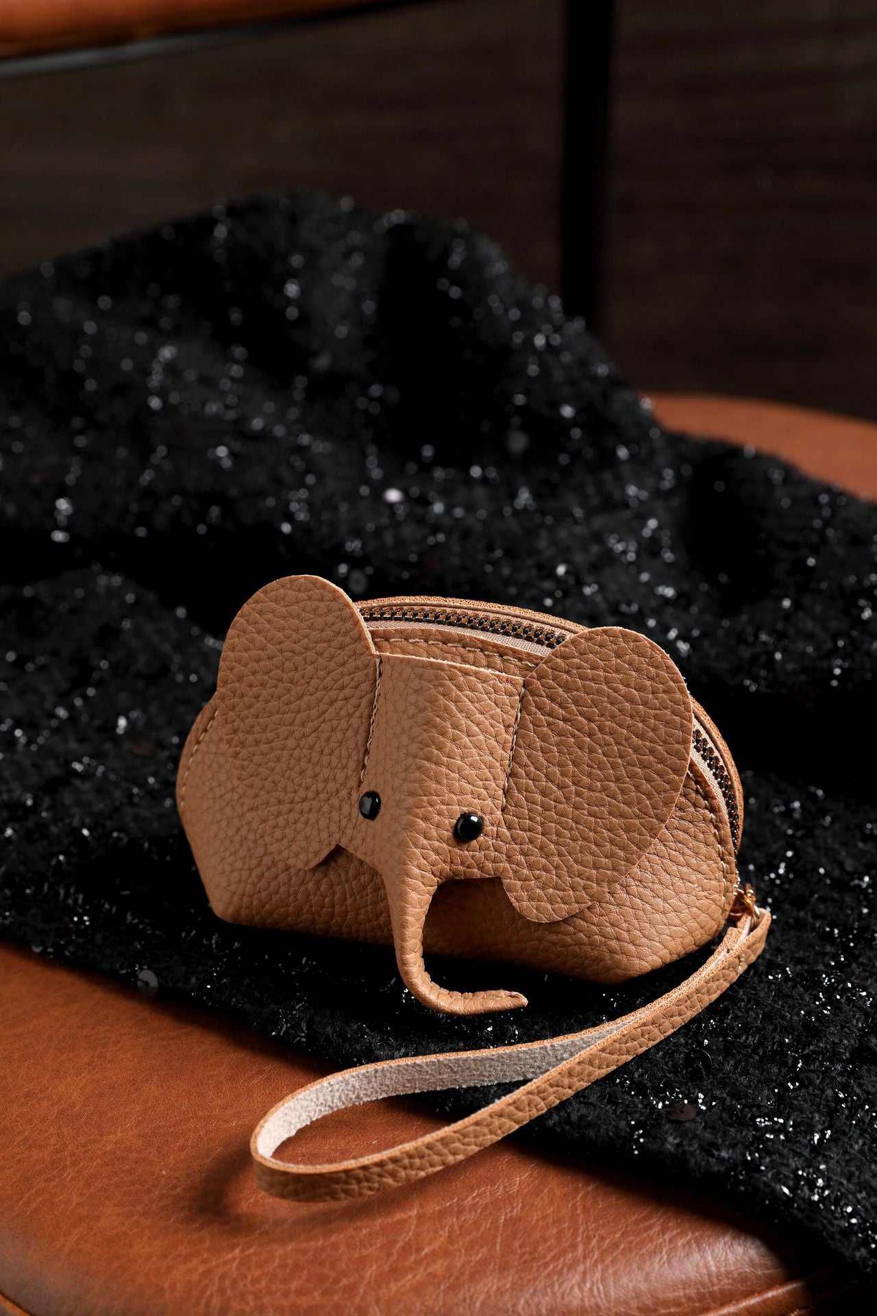 Short Fashion Zipper Mini Elephant Storage Ladies Wallets