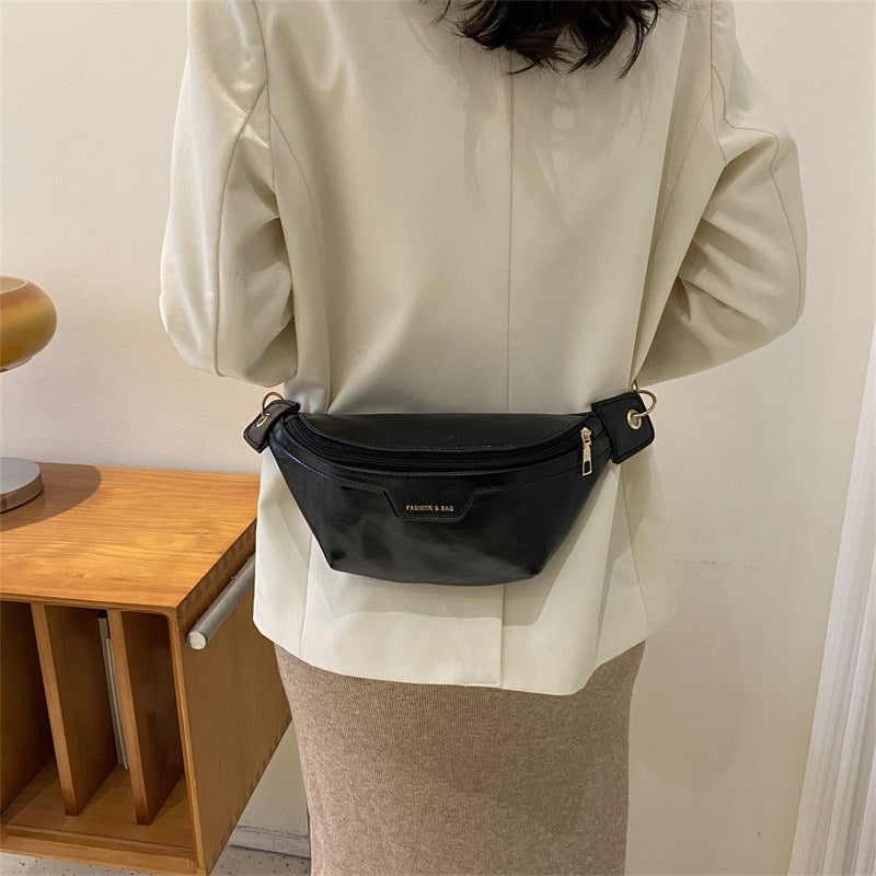 Women's Trendy Solid Color Small Western Style Saddle Shoulder Bags