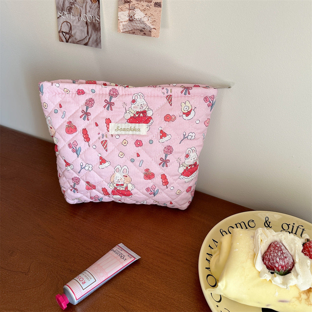 Women's Soft Quilted Large Capacity Portable Cosmetics Cosmetic Bags