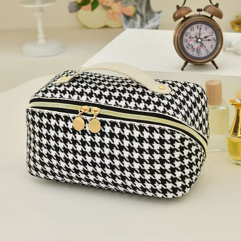 Women's Portable Large Capacity Good-looking High Sense Pillow Bags