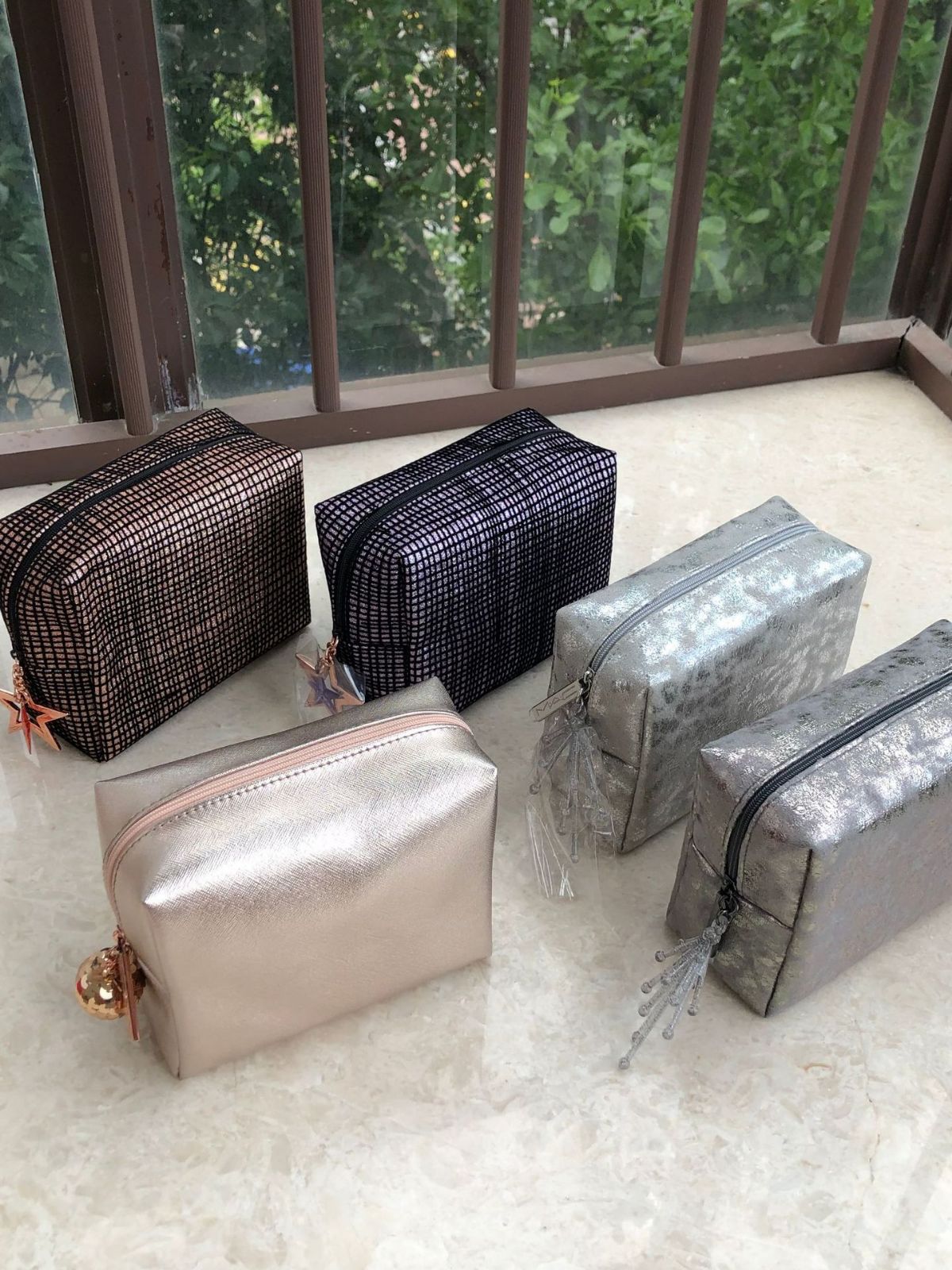 Counter Gift Series Portable Fashion Storage Cosmetic Bags