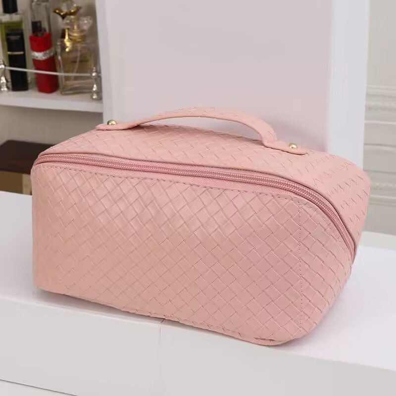 Women's Chessboard Grid Organ Pillow Wash Large Cosmetic Bags