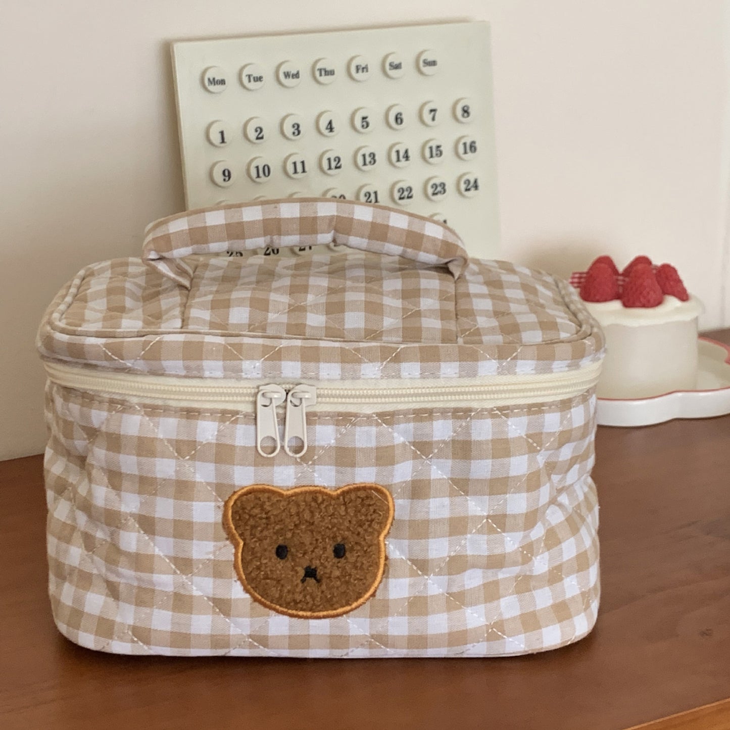 Women's Curly Patch Bear Cute Niche Storage Portable Large Cosmetic Bags