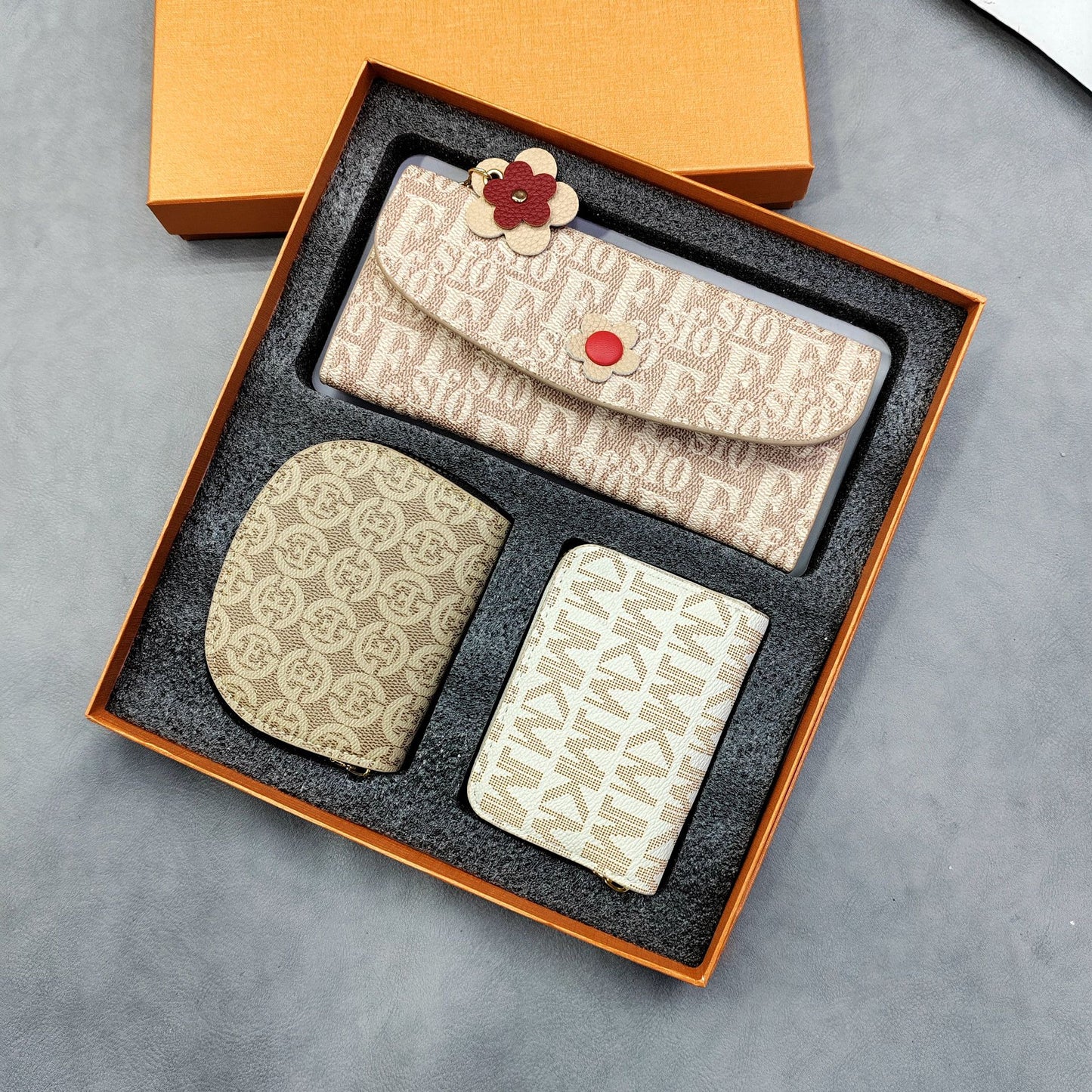 Versatile Innovative Three-piece Gift Box Sets Ladies Wallets